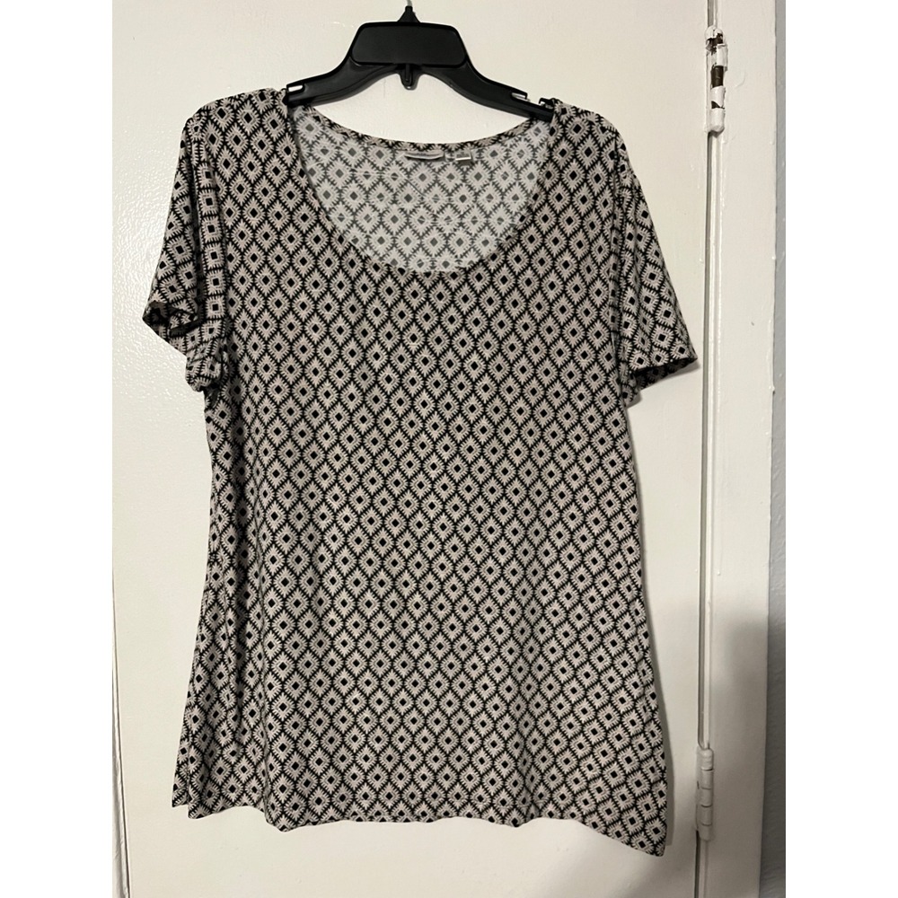 Croft & Barrow Womens Medium Black White Geometric Diamond Scoop Neck Top Blouse